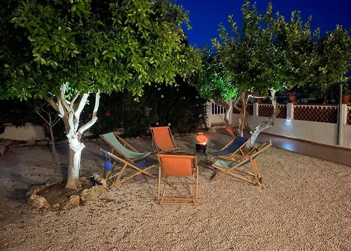 Casa Limonero * دينايا